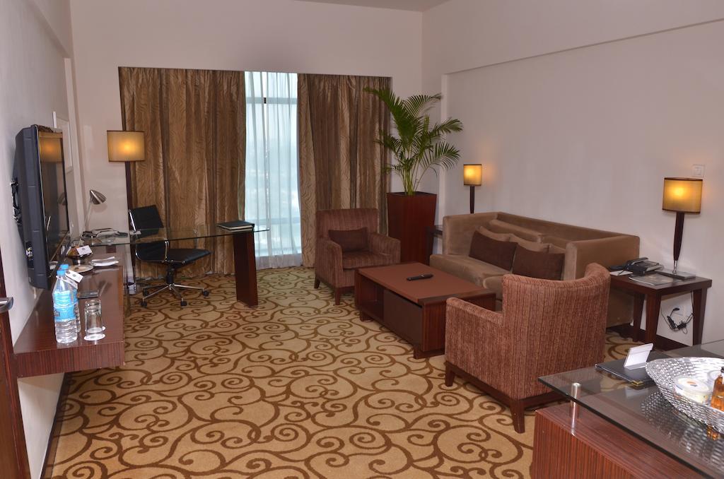 Country Inn & Suites By Radisson, Sahibabad غازي أباد المظهر الخارجي الصورة