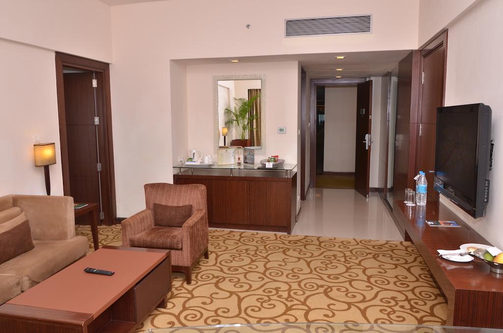 Country Inn & Suites By Radisson, Sahibabad غازي أباد المظهر الخارجي الصورة