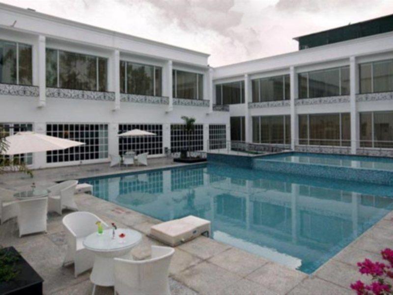 Country Inn & Suites By Radisson, Sahibabad غازي أباد المظهر الخارجي الصورة